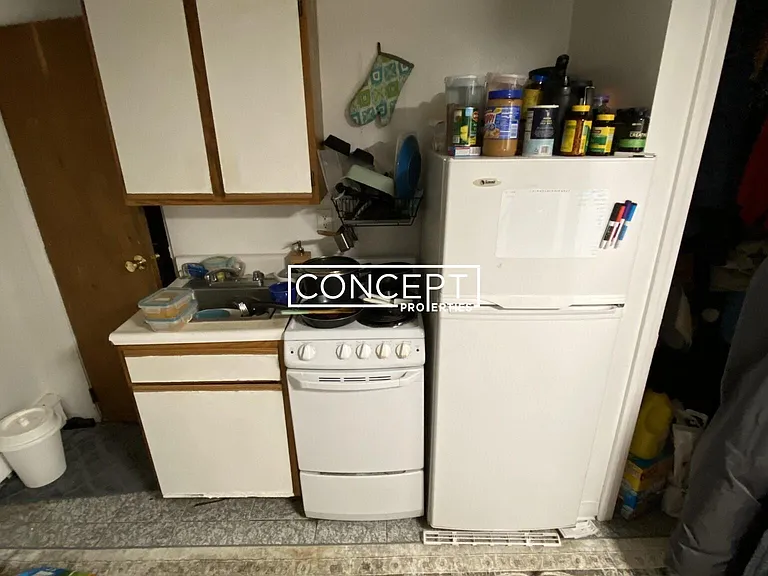 28 S Huntington Ave #B2 — Photo 3