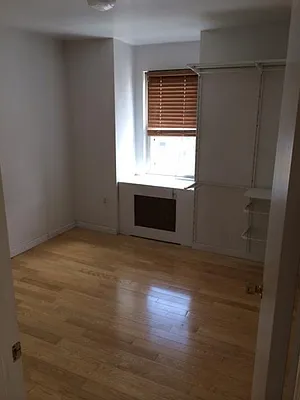 Rented by Realty 2000 Corp | media 85