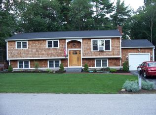 22 Jay Dr, North Kingstown, RI 02852