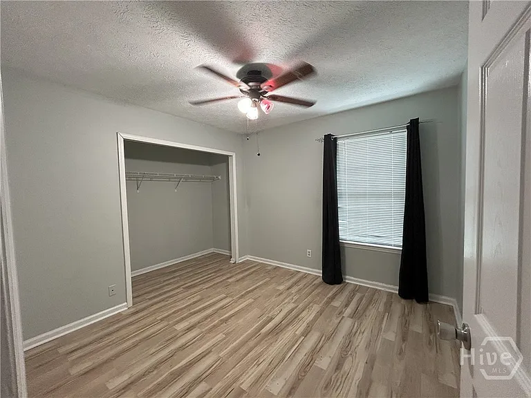 137 Ropemaker Ln — Photo 12