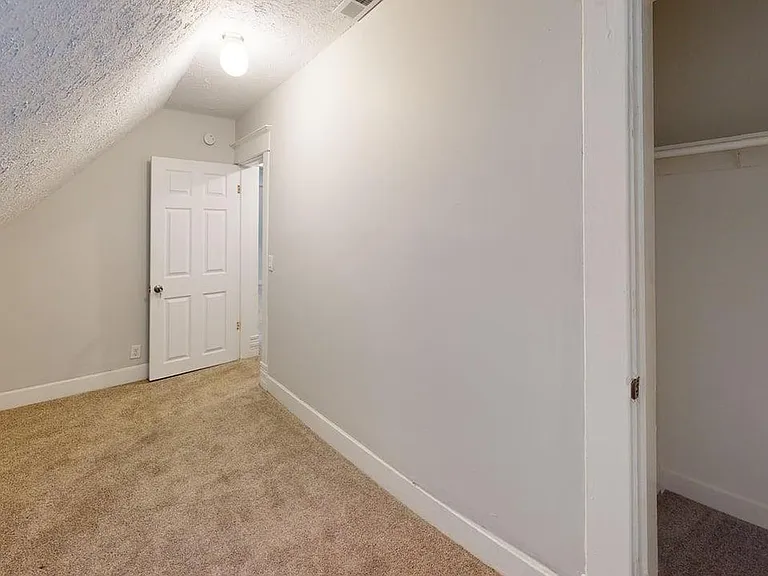 1043 N Holmes Ave — Photo 12