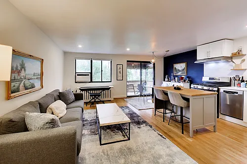 1563 N Colonial Ter #401 Photo 1