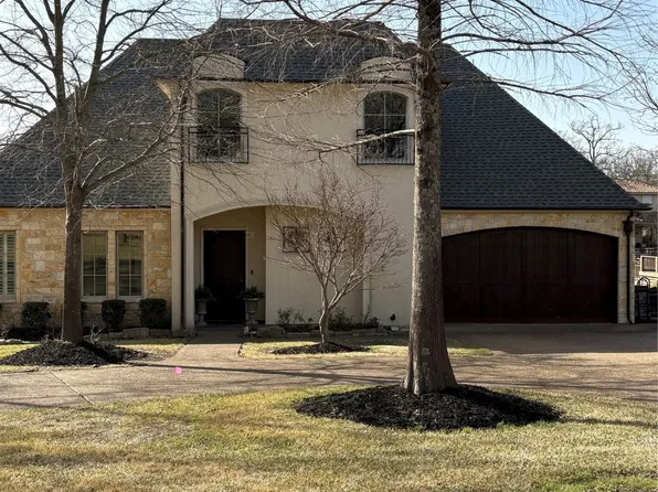 366 Saint Andrews Dr, Mabank, TX 75156