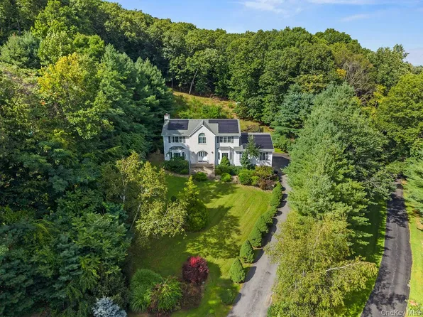 15 Parkside Court, Pomona, NY 10970