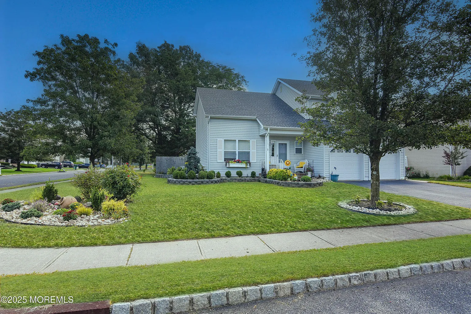 1 William Drive photo 1