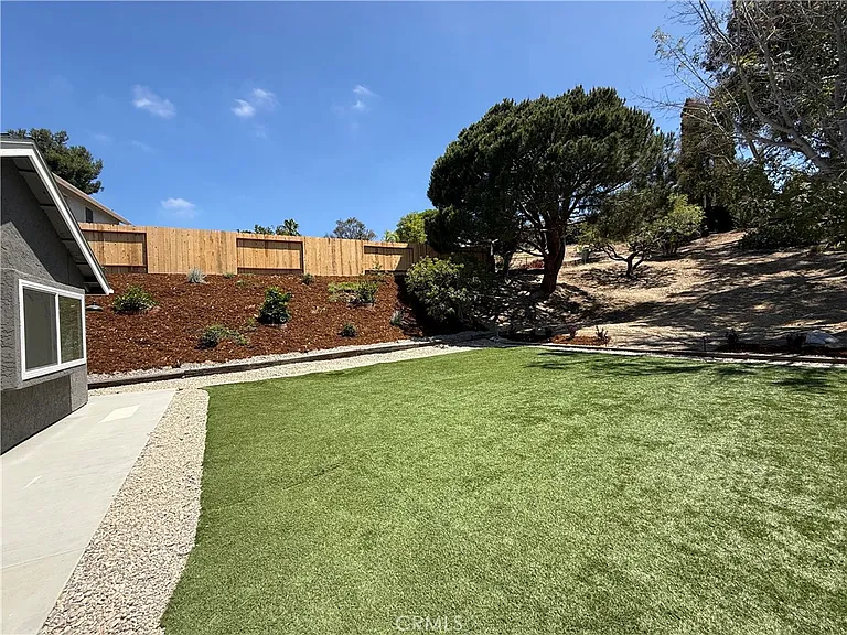 2868 Brandeis Dr — Photo 23