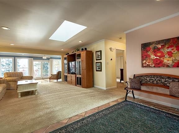 5th image of 7957 Vista View Dr