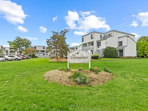 18 Hamre Lane #B, Branford, CT 06405