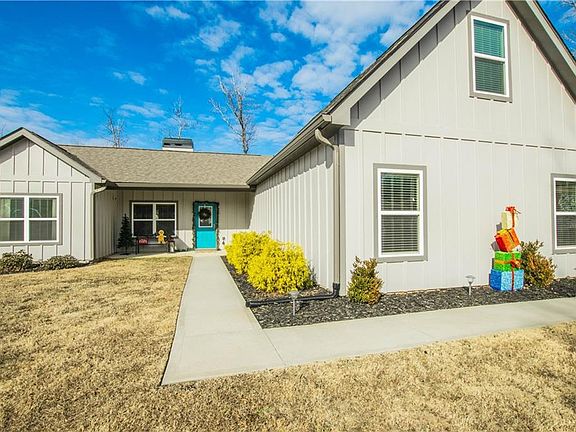 5th image of 148 Chestnut Trl