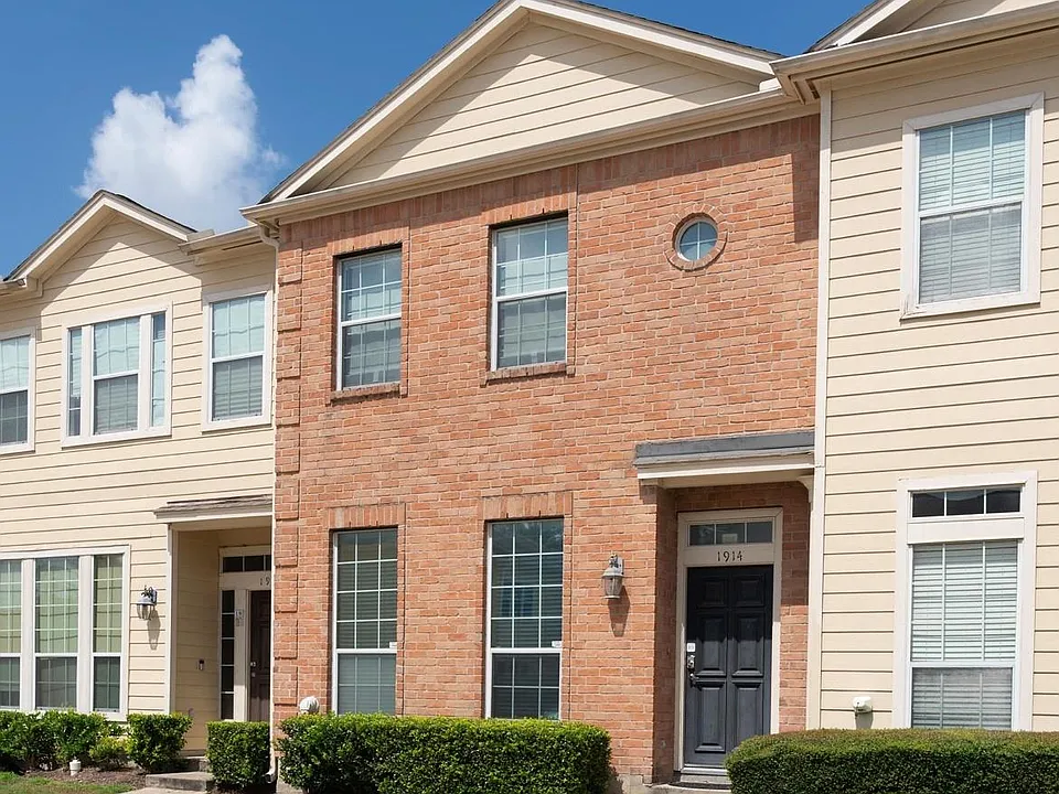 1914 Gentryside Dr