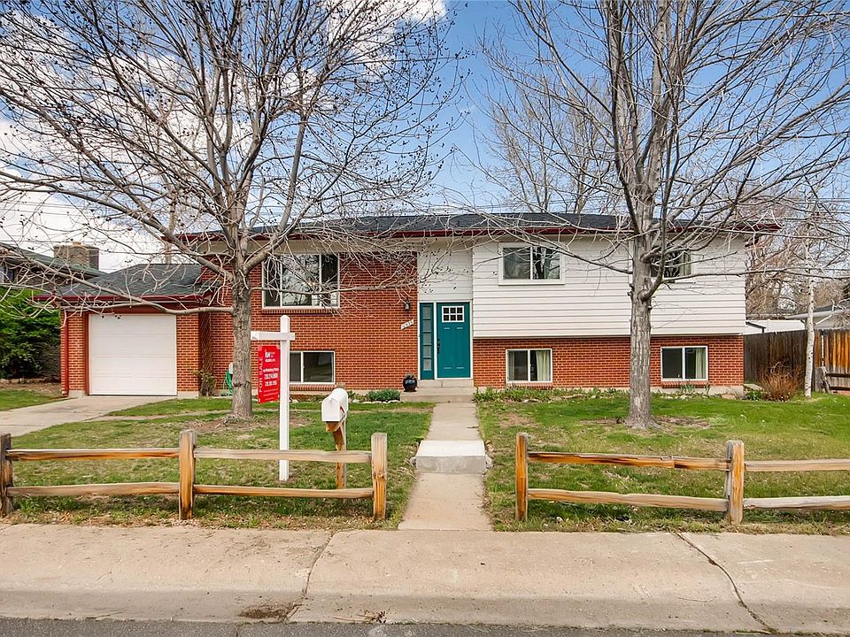 1st image of 10939 W 59th Pl