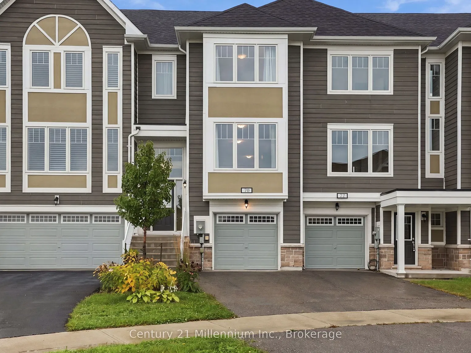 3 bed, $2,350 — Photo 2