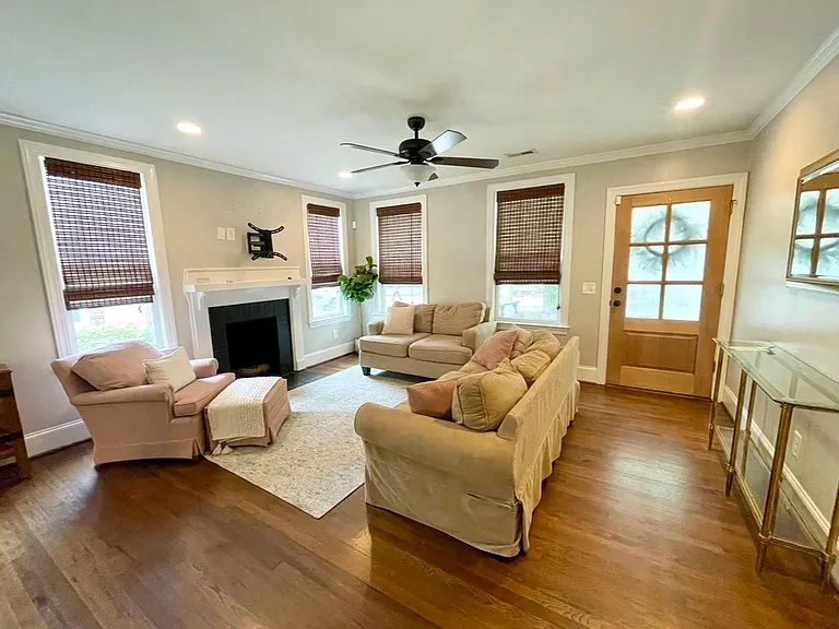 3028 Hope Ave — Photo 3