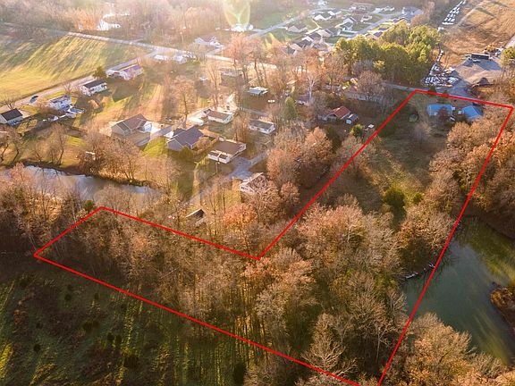 4th image of 308 S Spillertown Rd