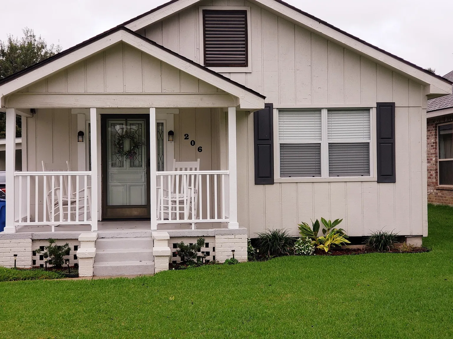 206 Sellers Ave — Photo 1