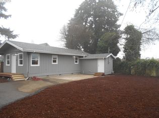 290 Knapp Ln, Eugene, OR 97404