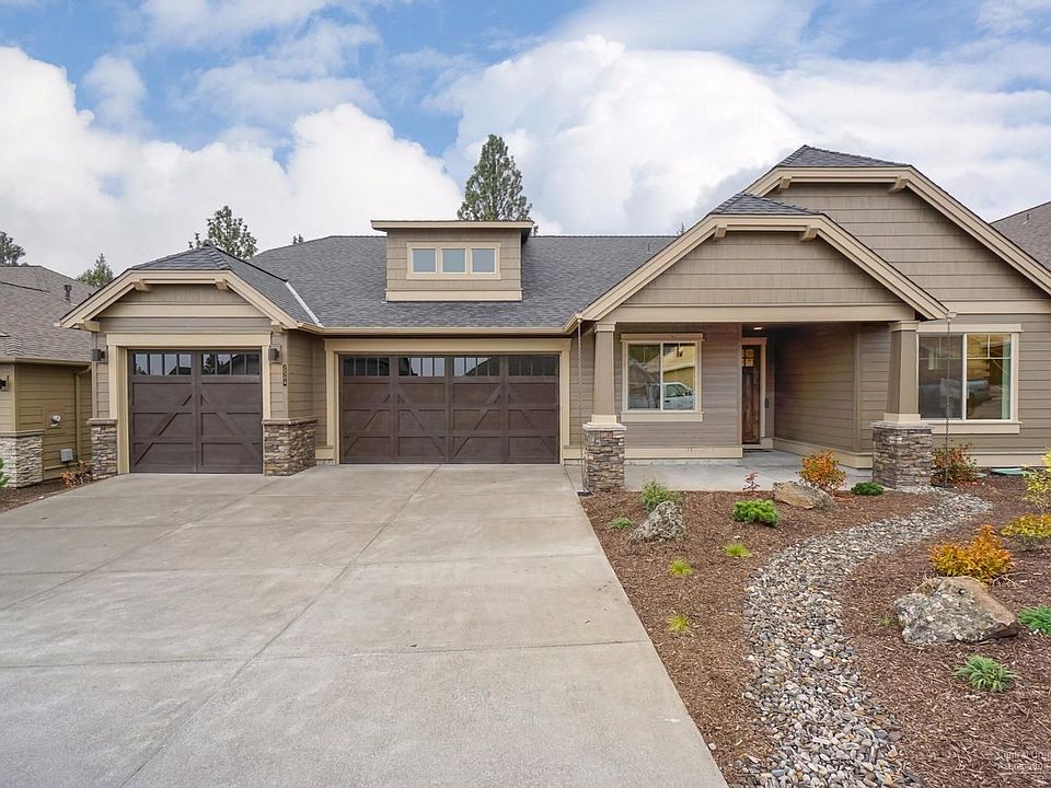 1st image of 2509 NW Pine Terrace Dr