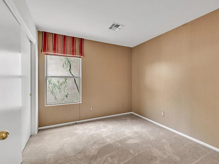 42780 W Sunland Dr — Photo 14