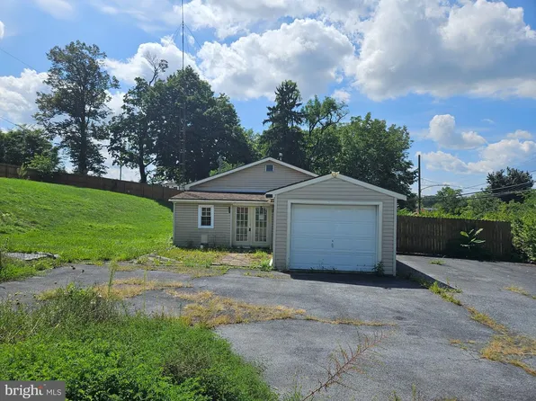 1118 N 7th St, Lebanon, PA 17046