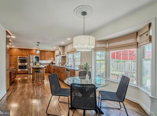 13392 Point Rider Ln, Herndon, VA 20171