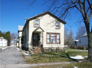 82 Beals St, Canandaigua, NY 14424