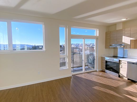 2nd image of 1439 NW 60th St #402BALLARD