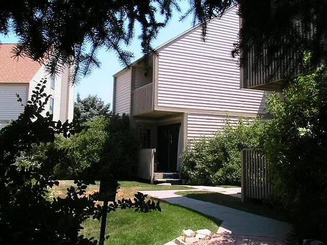 2 bed, 1430 sqft, $3,800 — Photo 4