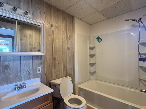 253 Main St #1-L, Leicester, MA 01524