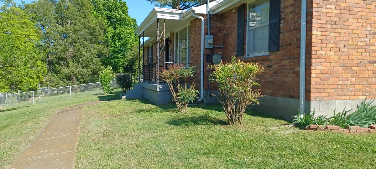 Building Photo - 218 Walcott Dr