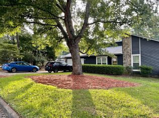 10195 Old Woodland Entr, Alpharetta, GA 30022