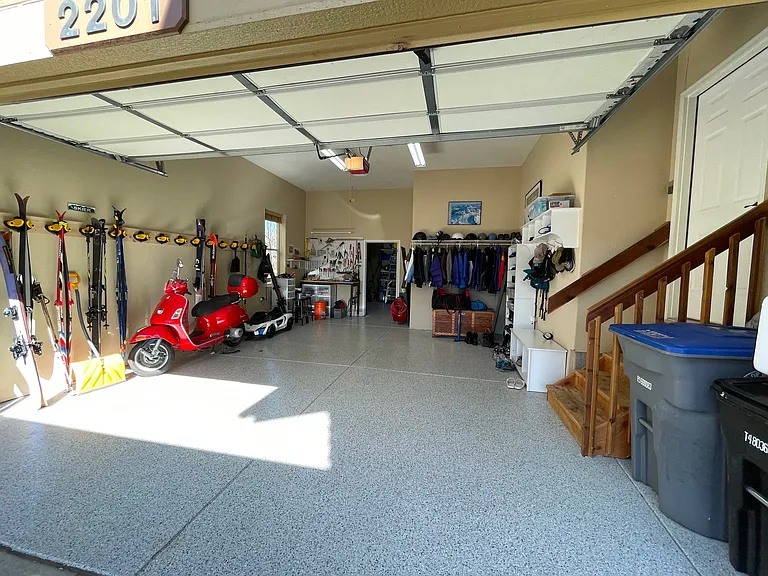 2201 Creekside Dr — Photo 41