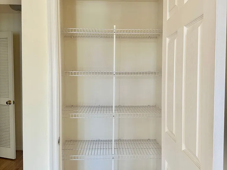 1203 Wertland St — Photo 9