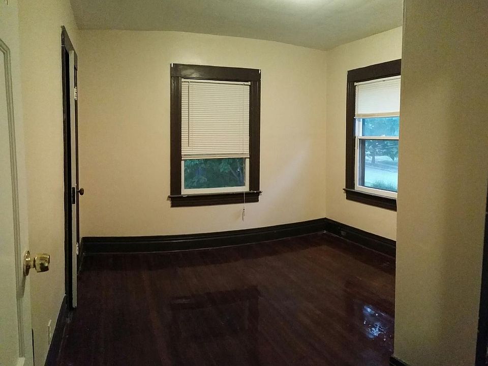Bedroom #1