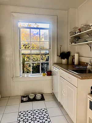 Rented by Picture Realty Inc. | media 31