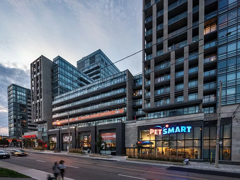 1100 King St W — Photo 31
