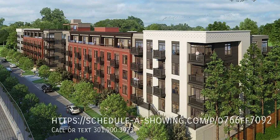 Two Bedroom-Two Bathroom Top Floor Apt, Balcony, ADA Compatible — Photo 2