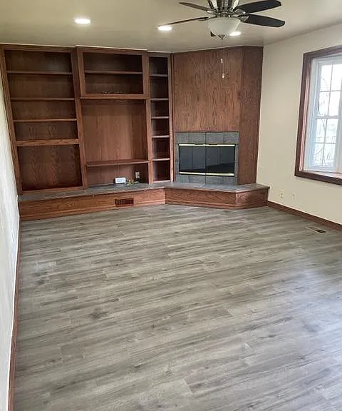 2529 Kings Way — Photo 2