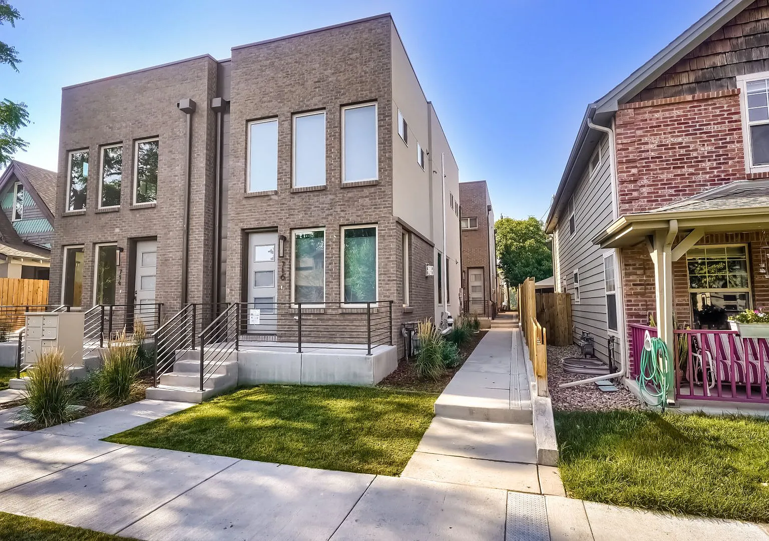 ** Incentives** 3 bedroom / 3.5 bath Townhome + 2 Large Flex Spaces & Spacious Roof Top Deck! — Photo 1