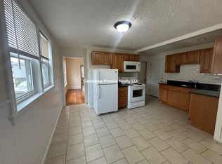 55 Bonair St #1A, Somerville, MA 02145