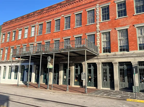 2010 Strand St, Galveston, TX