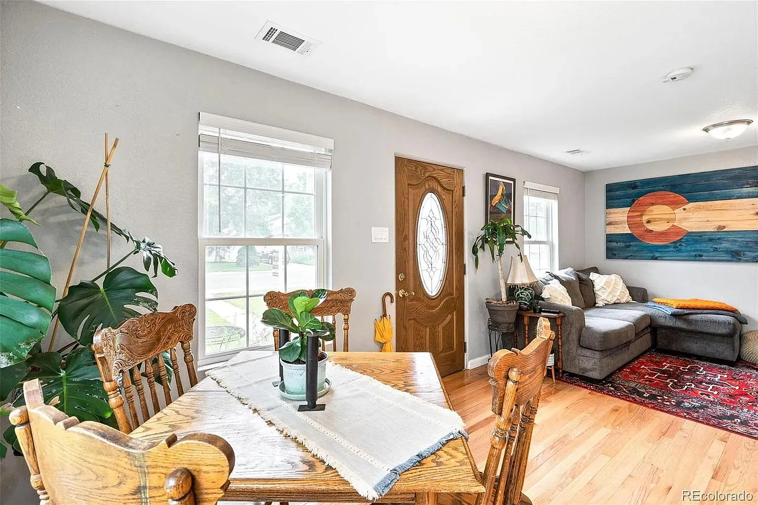 2 bed, 714 sqft, $2,850 — Photo 2