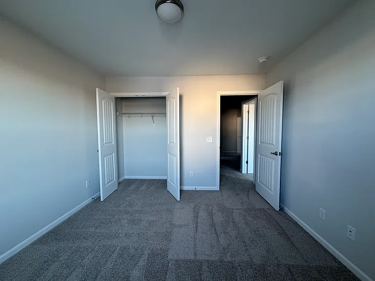 240 Brookline Dr — Photo 15