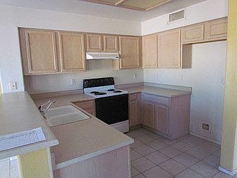 3rd image of 1809 N 106th Ave
