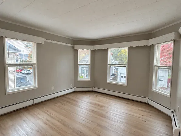 24 Oak St #2, Biddeford, ME 04005