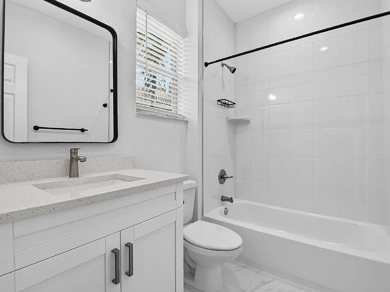 3199 Laurel Ridge Cir — Photo 20