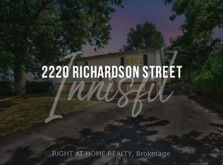 2220 Richardson St, Innisfil, ON L9S 1G5