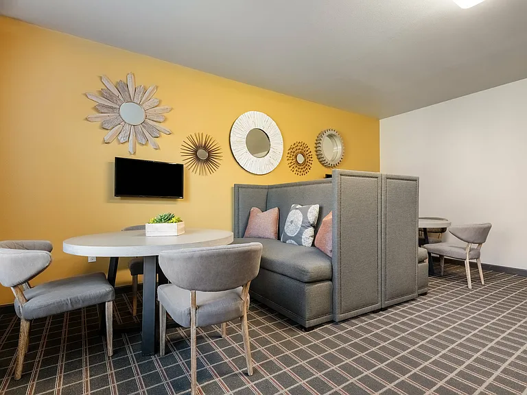 Stylish Shared Workspace in Carrollton Apartments