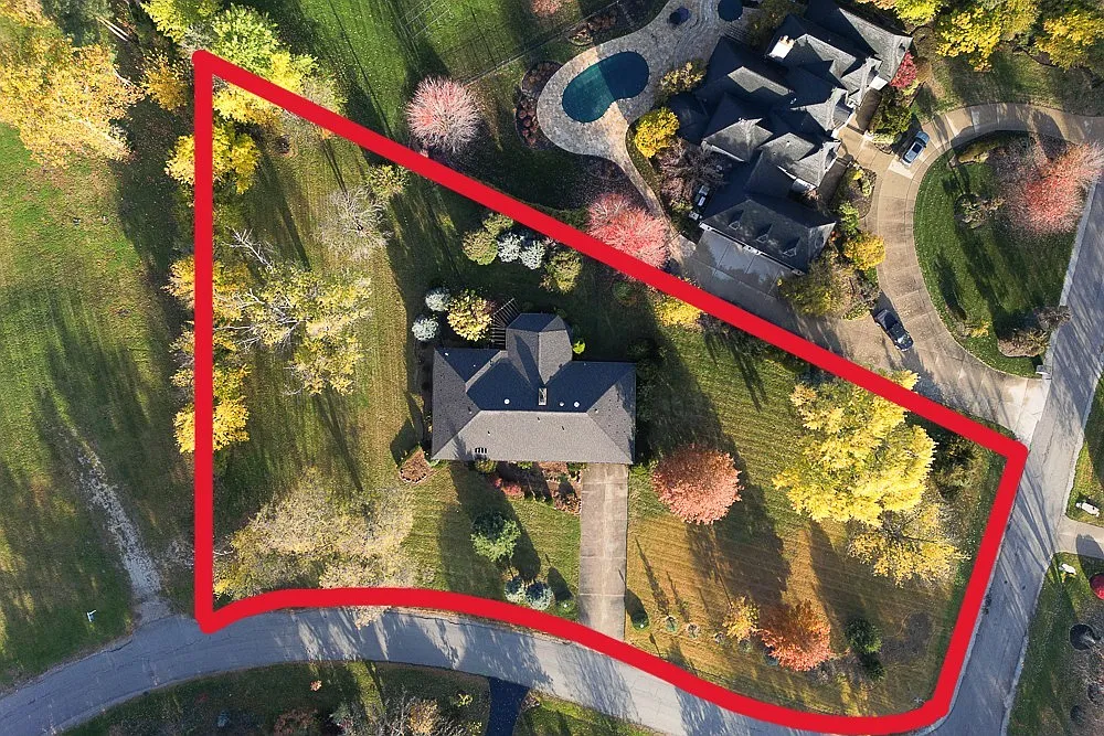 520 Ridgemoor Dr photo 1