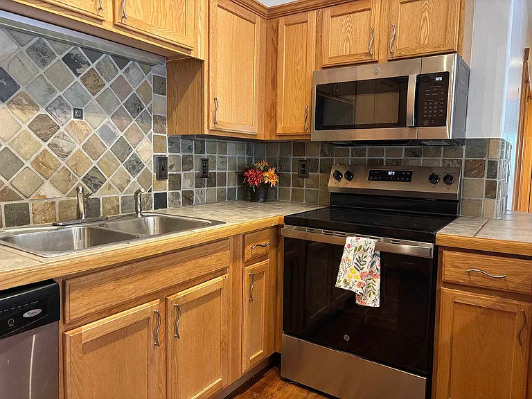 3365 Columbine Dr #407 — Photo 20