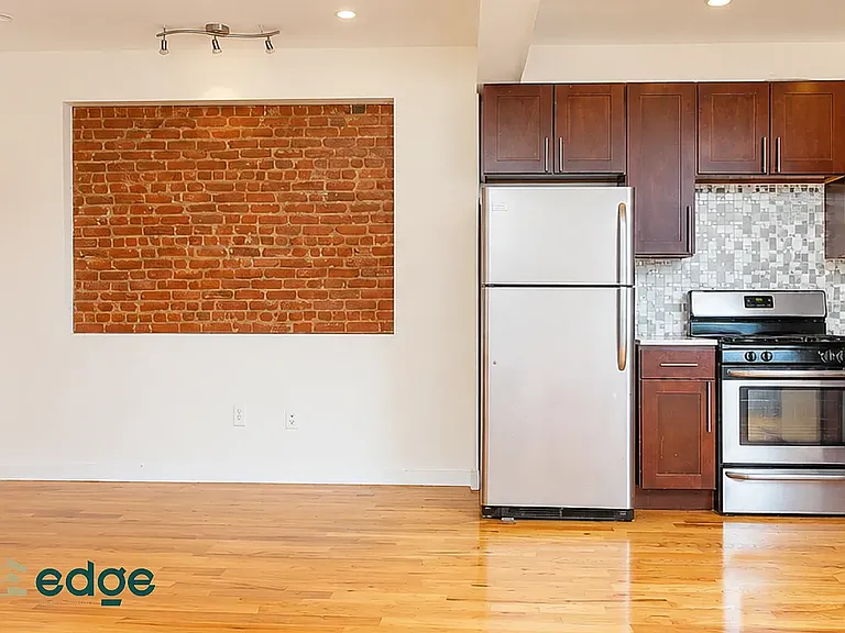 778 Lincoln Pl #3B — Photo 2